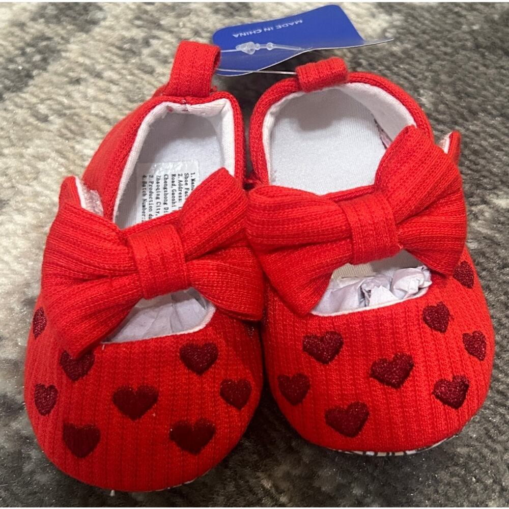 Valen-Sina  Baby Girl Red Fabric Mary Jane Shoes Infant Size 3.5 (NWT)